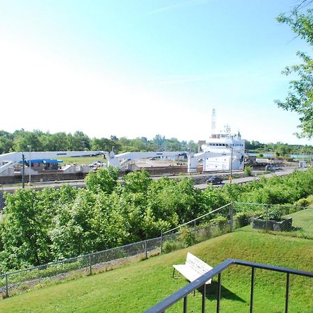 The Inn At Lock Seven Thorold ภายนอก รูปภาพ