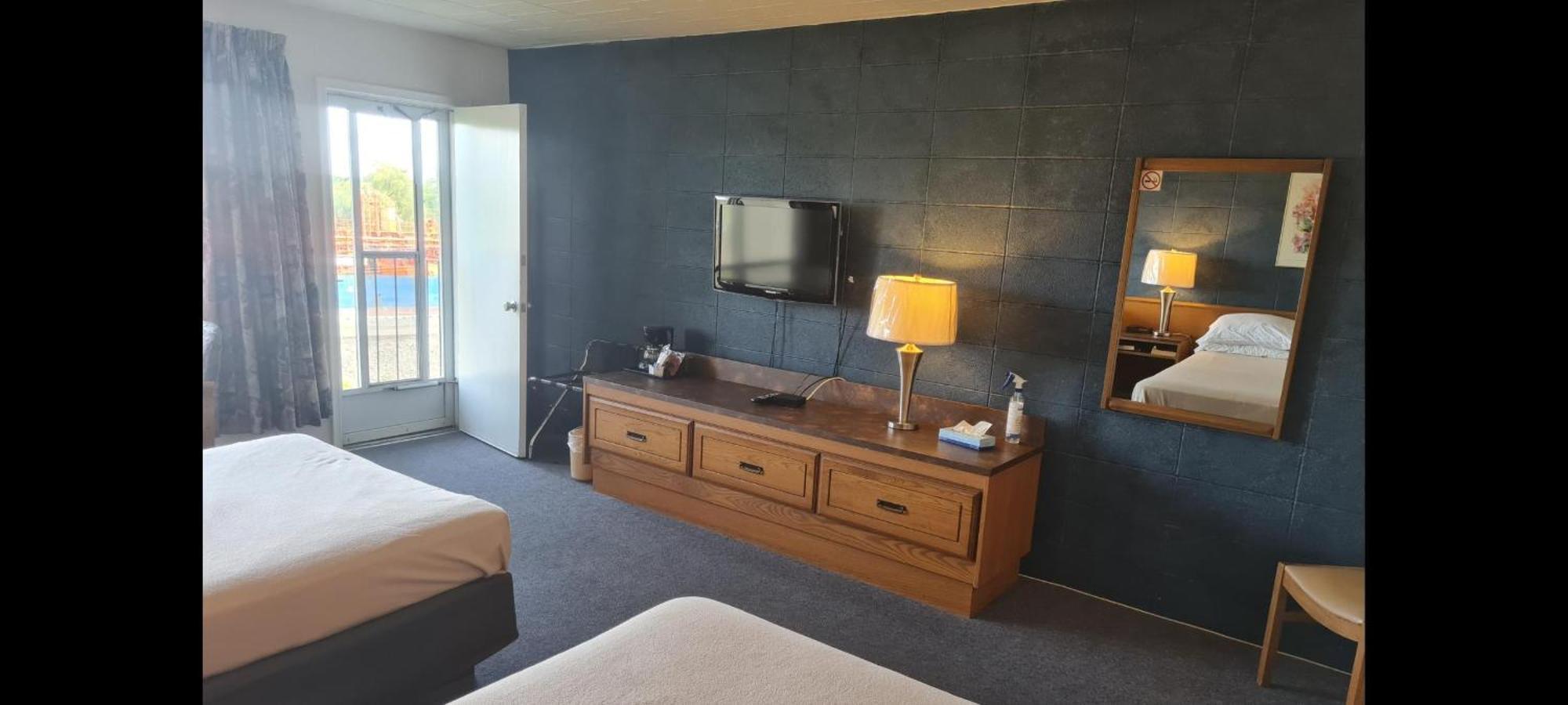 The Inn At Lock Seven Thorold ภายนอก รูปภาพ