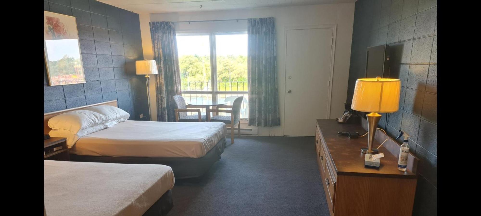 The Inn At Lock Seven Thorold ภายนอก รูปภาพ