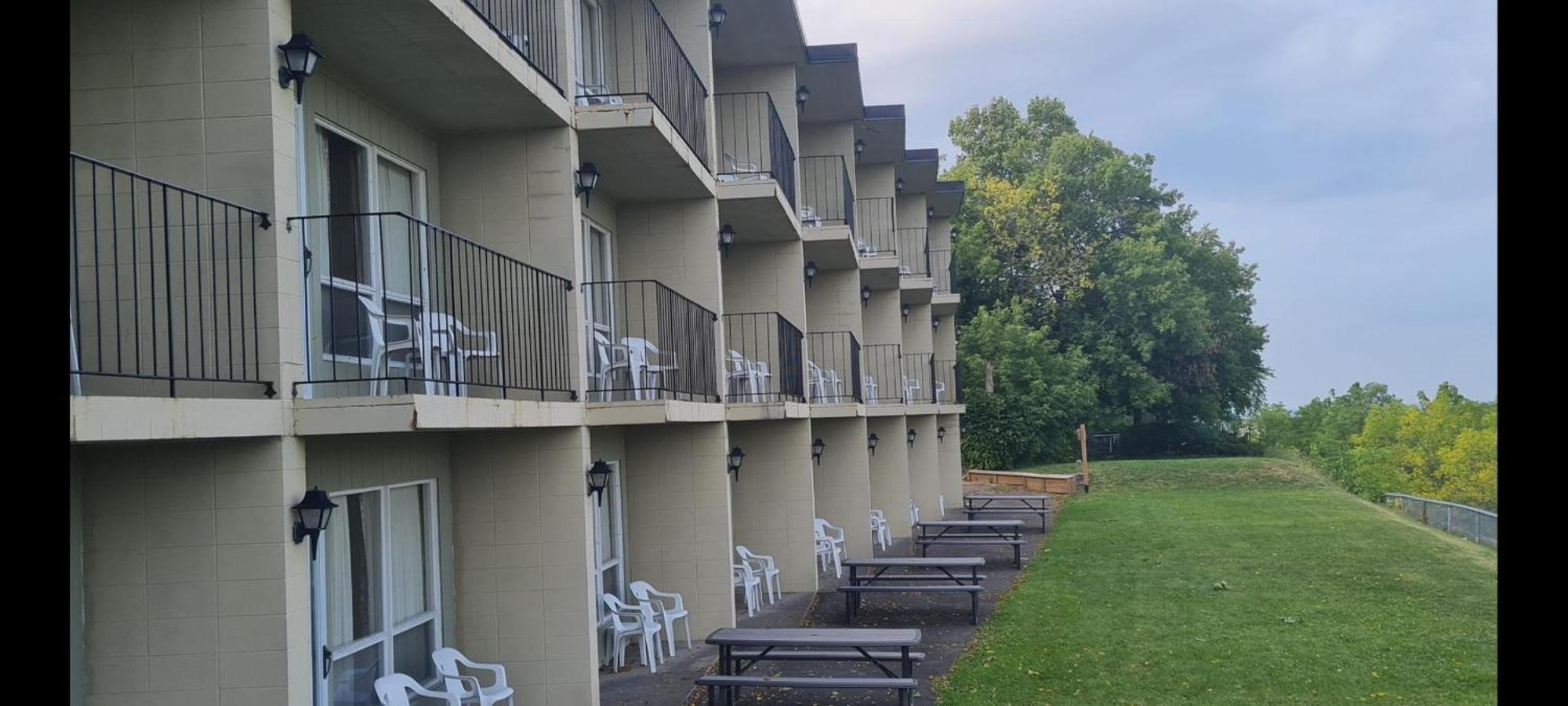 The Inn At Lock Seven Thorold ภายนอก รูปภาพ