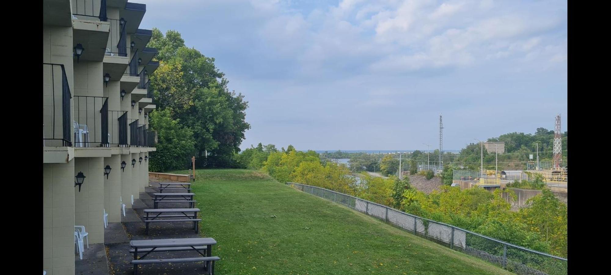 The Inn At Lock Seven Thorold ภายนอก รูปภาพ