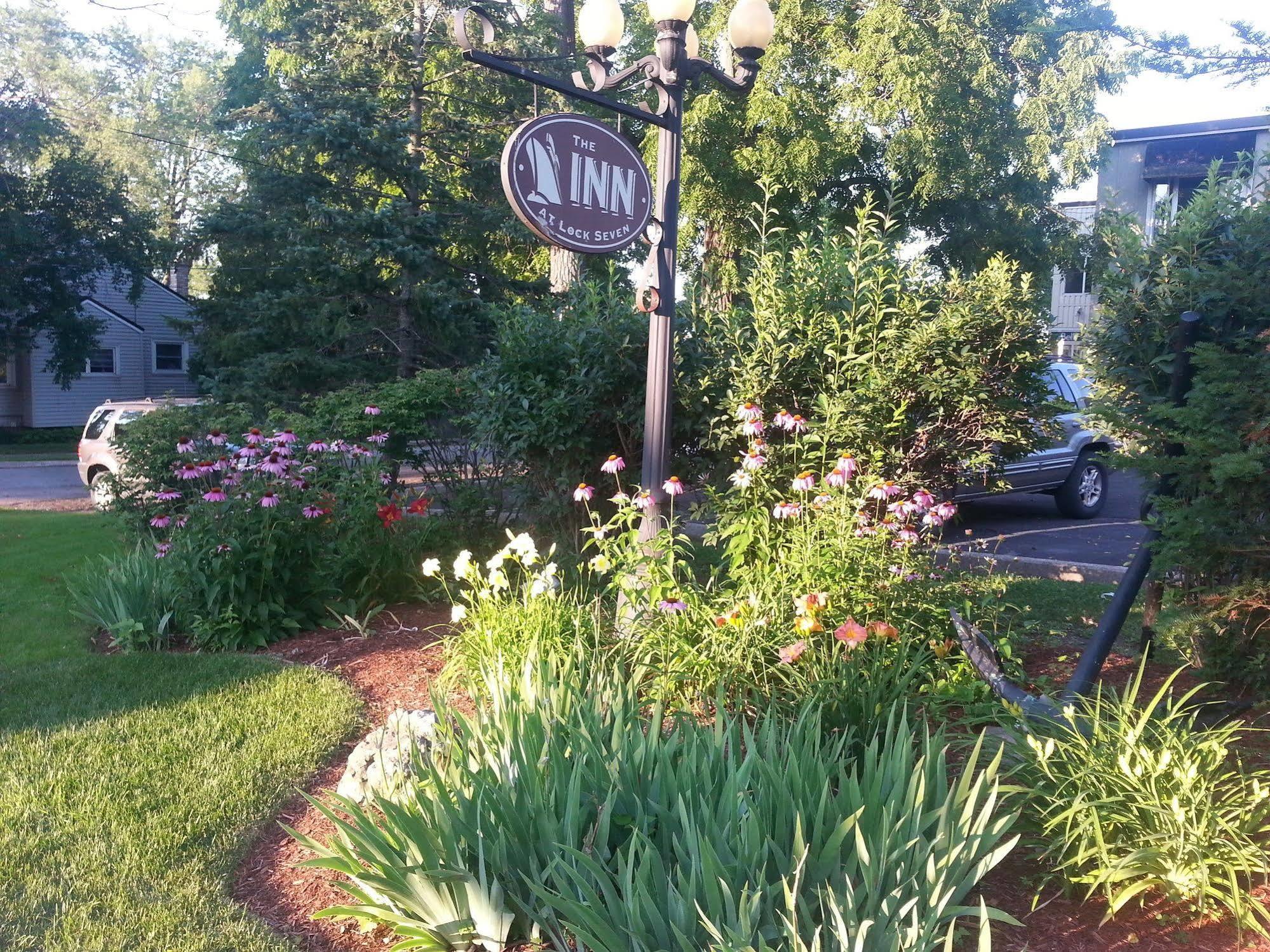 The Inn At Lock Seven Thorold ภายนอก รูปภาพ